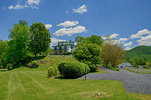 Nelson County Va Horse Farm with indoor arena for Sale